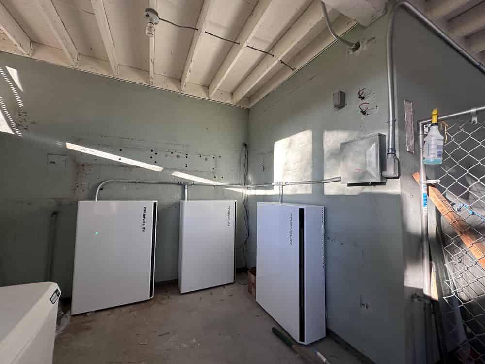Battery Systems Services image